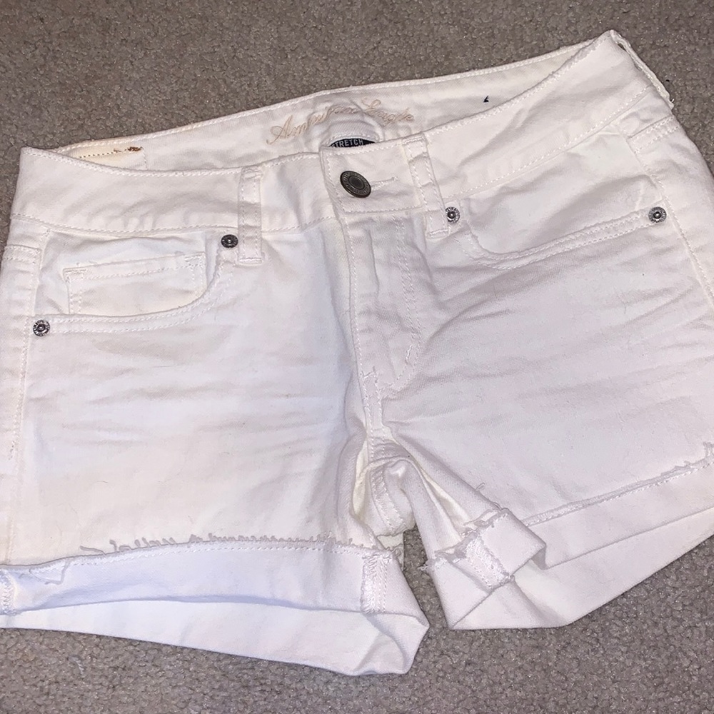 American Eagle White Denim Shorts 6 Stretch